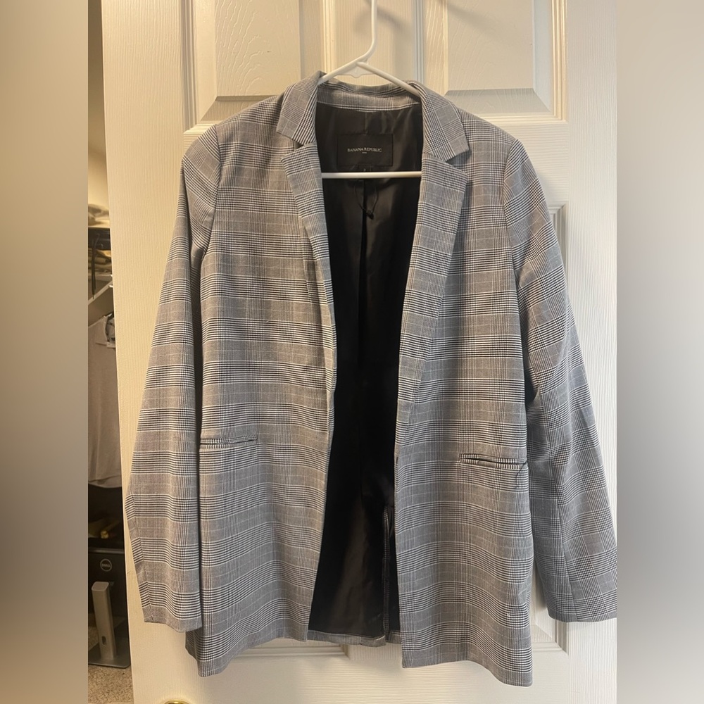 Banana Republic plaid blazer